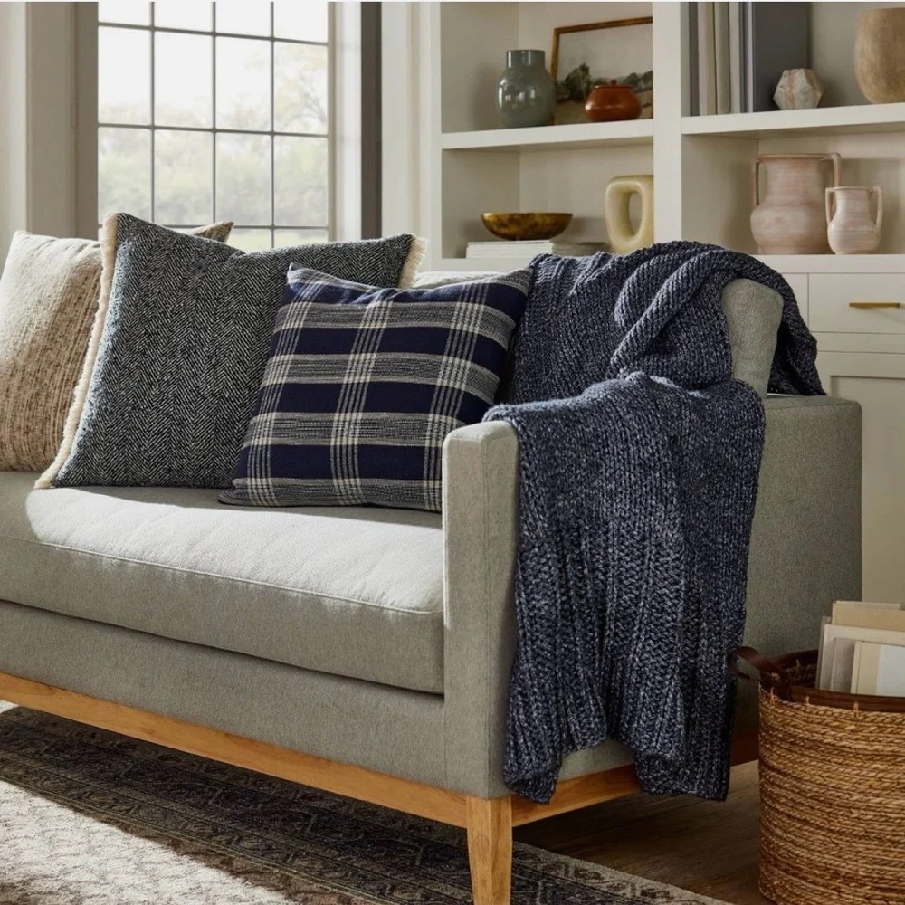 Chunky Knit Throw Blanket Navy Blue – Threshold Studio‎ McGee, Target
